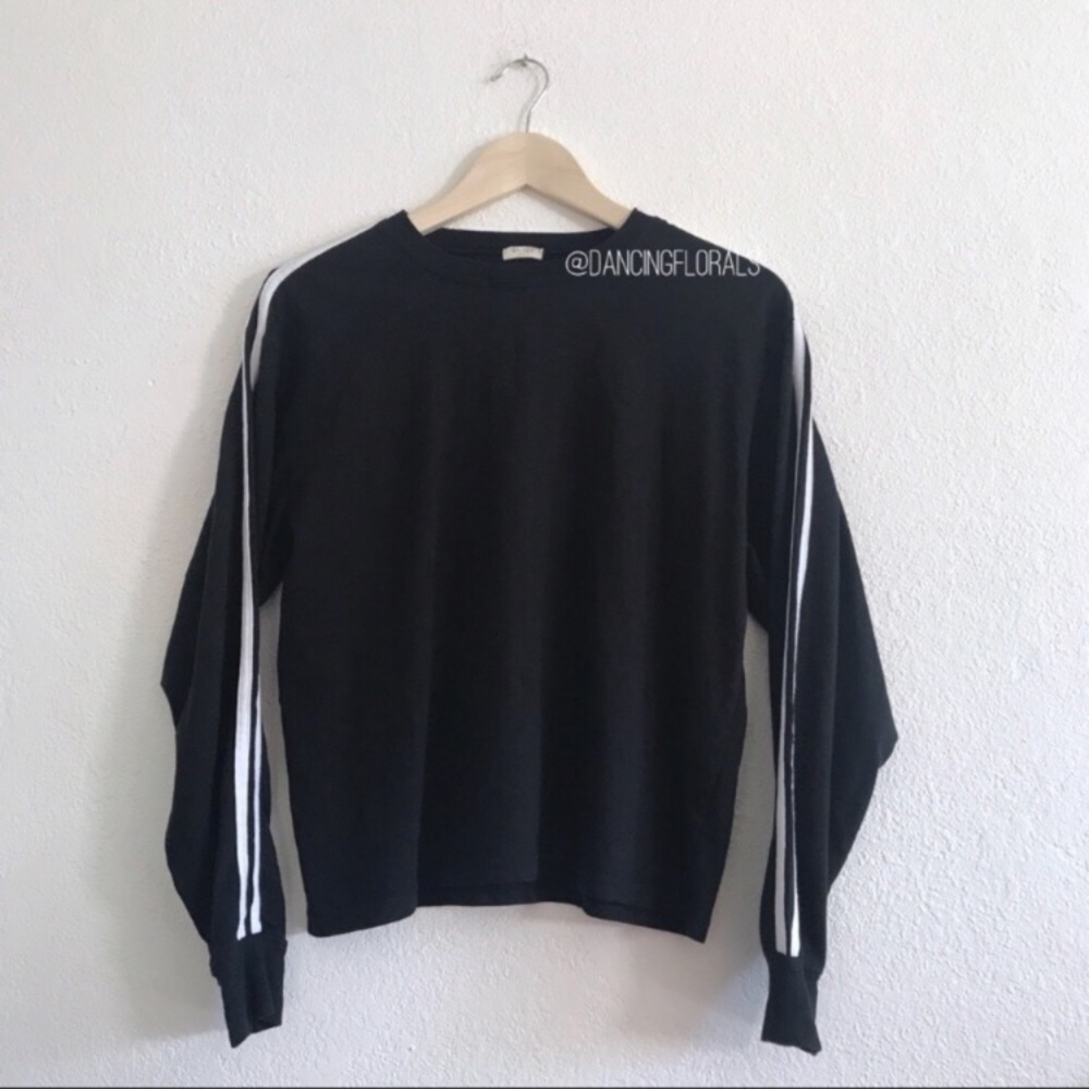 Brandy Melville Acacia black stripe sleeve sweater